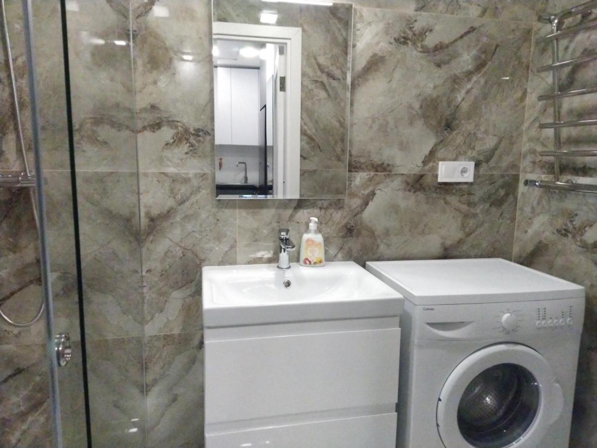Vip Apartment Near Center Lviv Eksteriør bilde